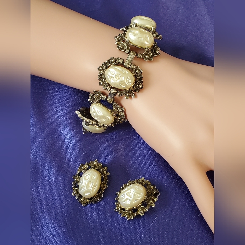 Vintage unsigned bracelet and earrings set